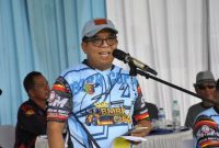 BUKA PAMERAN LOMBA BURUNG - Pj Gubernur Lampung Samsudin, membuka Pameran Lomba Burung Berkicau Tingkat Nasional dalam Rangka Hari Bakti PU Ke-79 Tahun 2024, di halaman Kantor Dinas Bina Marga dan Bina Konstruksi Provinsi Lampung.